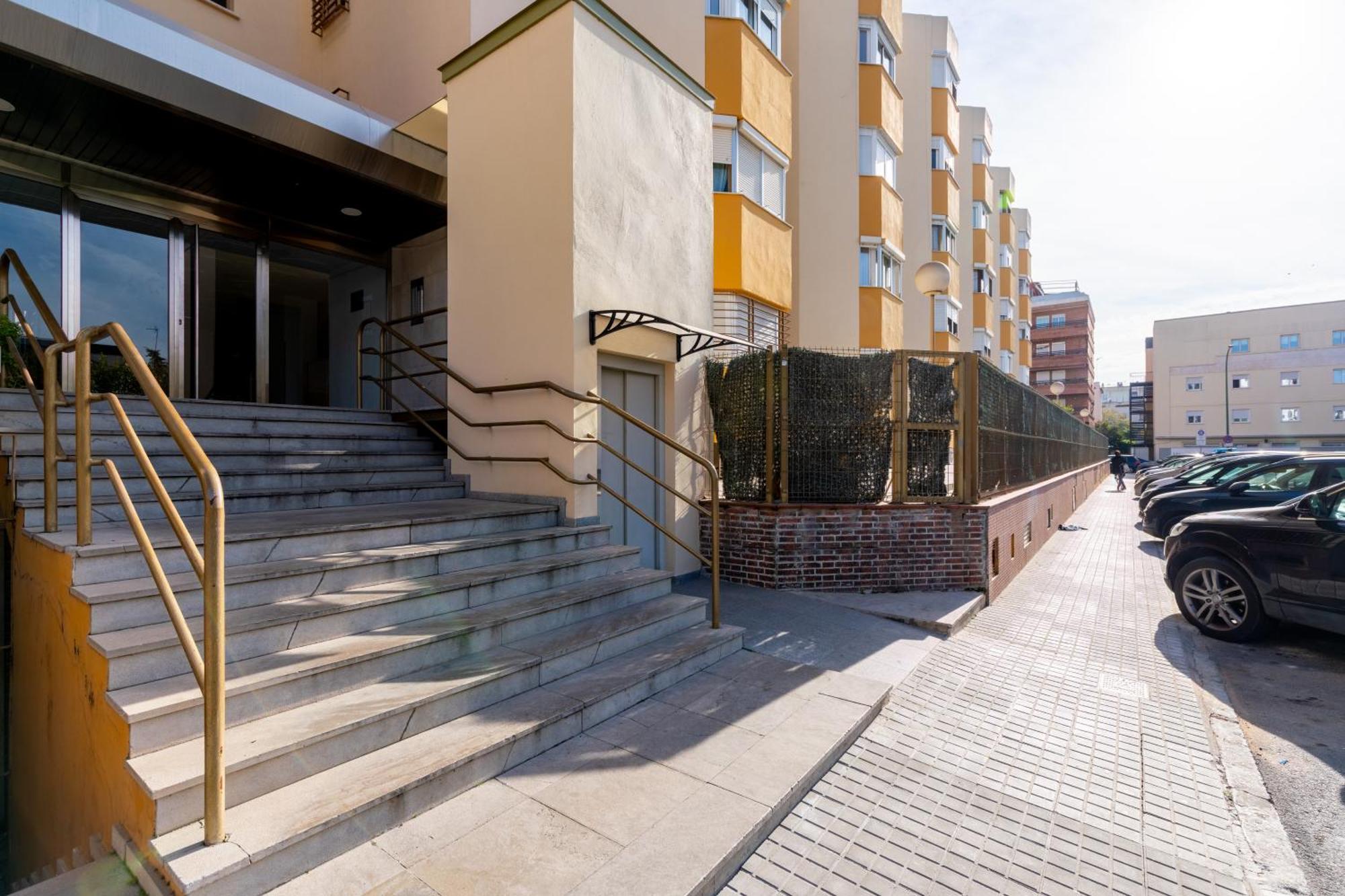 Diseno Y Comodidad En Bami Seville Exterior photo